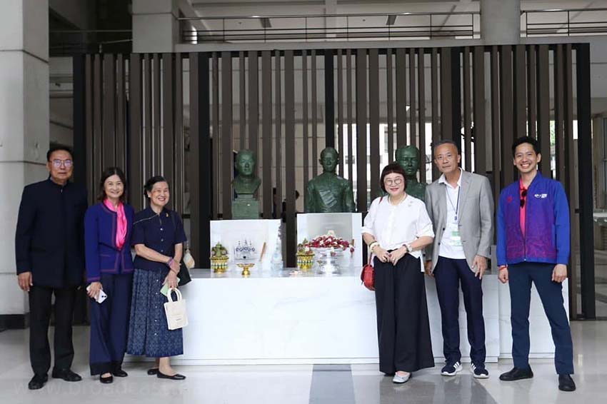 "พี่หน่อง อรุโณชา" ร่วมงานแถลงข่าวความร่วมมือระหว่างคณะนิเทศศาสตร์และพันธมิตร เนื่องในโอกาสการก้าวเข้าสู่ปีที่ 60 ของคณะนิเทศศาสตร์ จุฬาลงกรณ์มหาวิทยาลัย